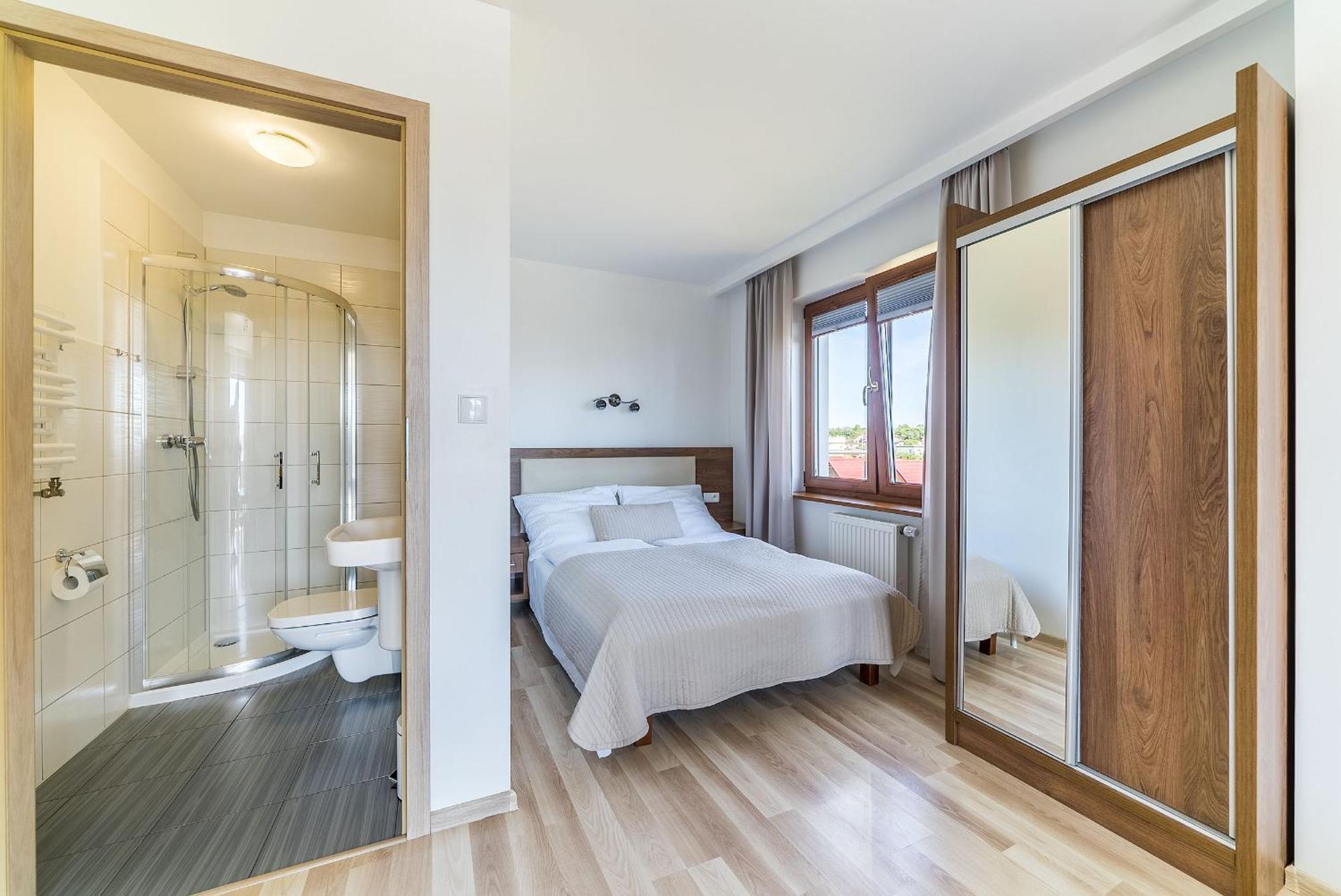 Apartamenty I Pokoje Goscinne Relax Jastarnia Phòng bức ảnh
