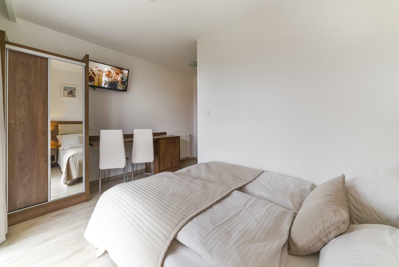 Apartamenty I Pokoje Goscinne Relax Jastarnia Ngoại thất bức ảnh